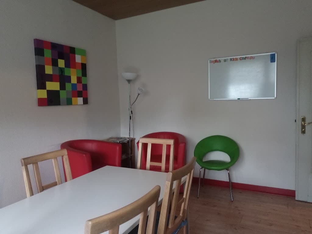 Kids College Early English