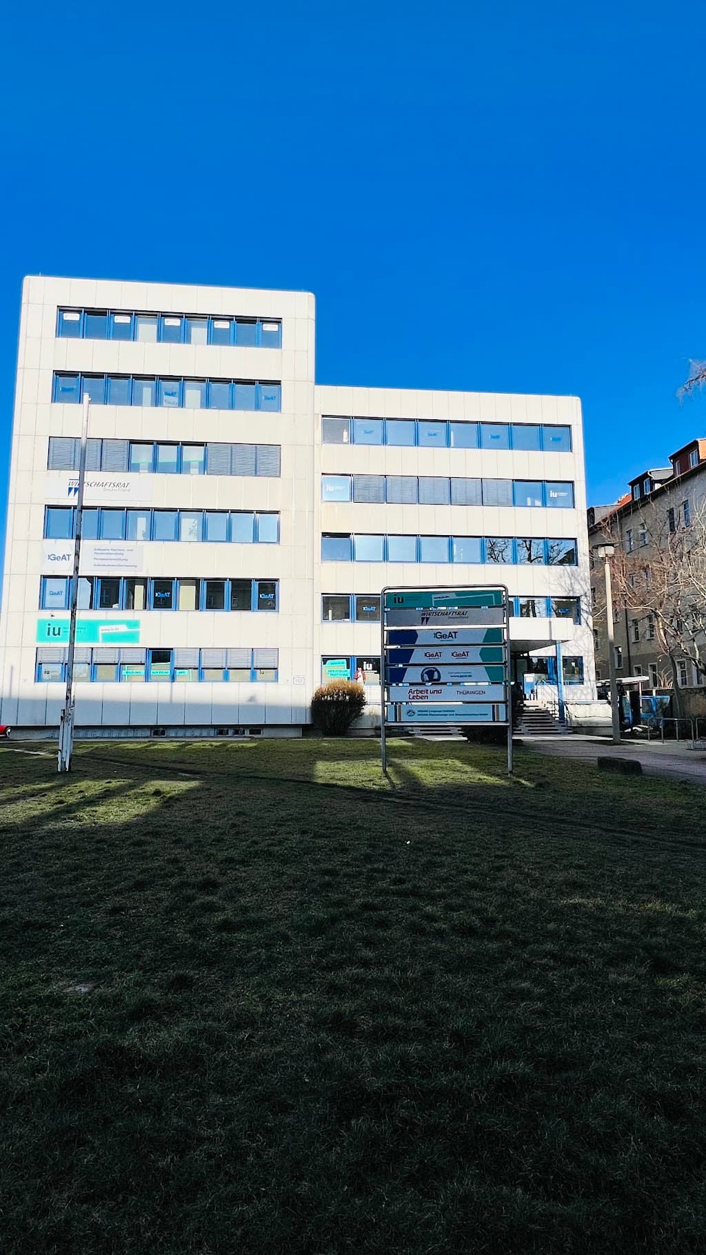 ARIANA Sprachschule (ARIANA Language Institute)