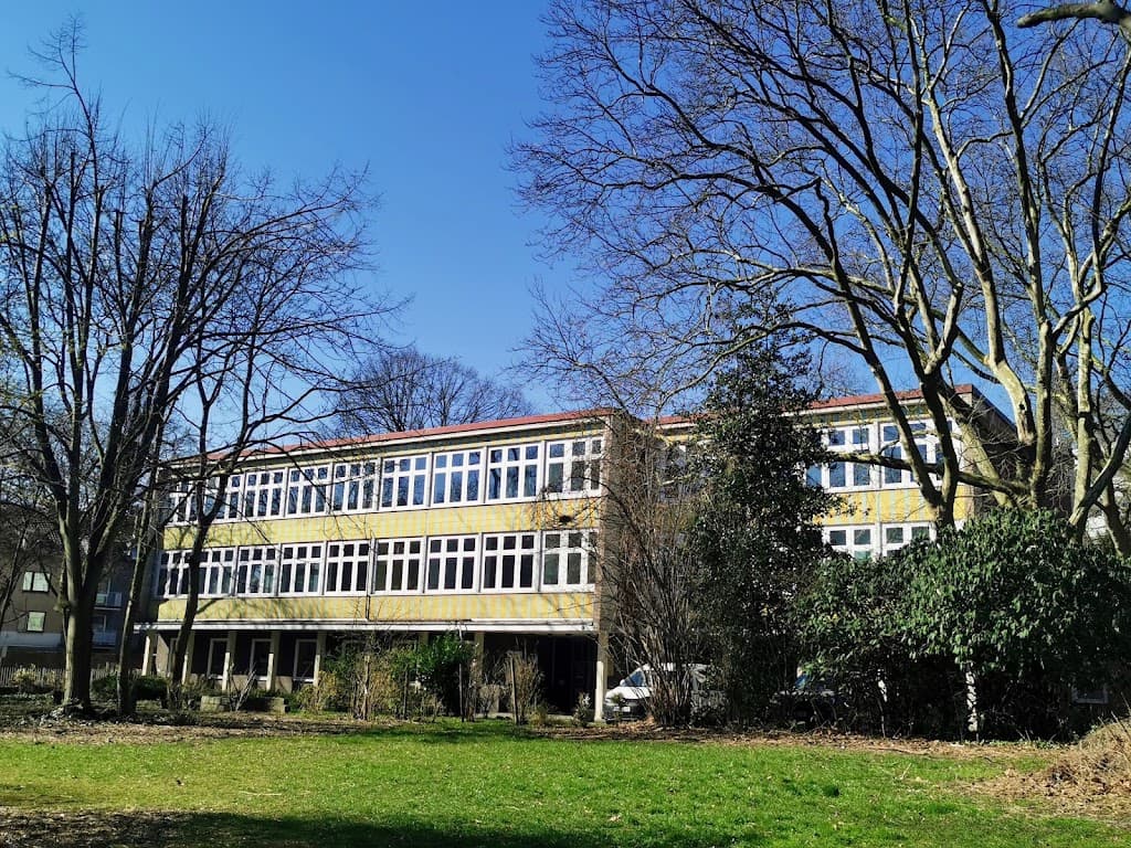 IDSW - Institut für Deutsche Sprache Weltweit